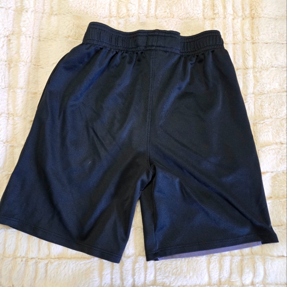 Under Armour Black Athletic Shorts - Picture 3 of 4
